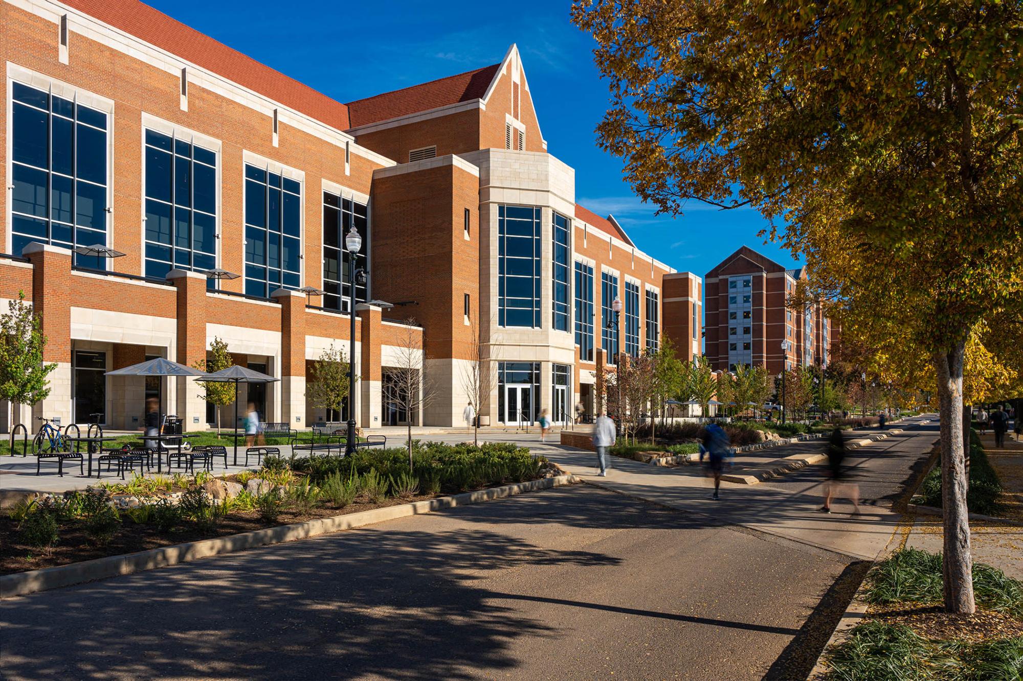 University of Tennessee West Campus Dining Hall